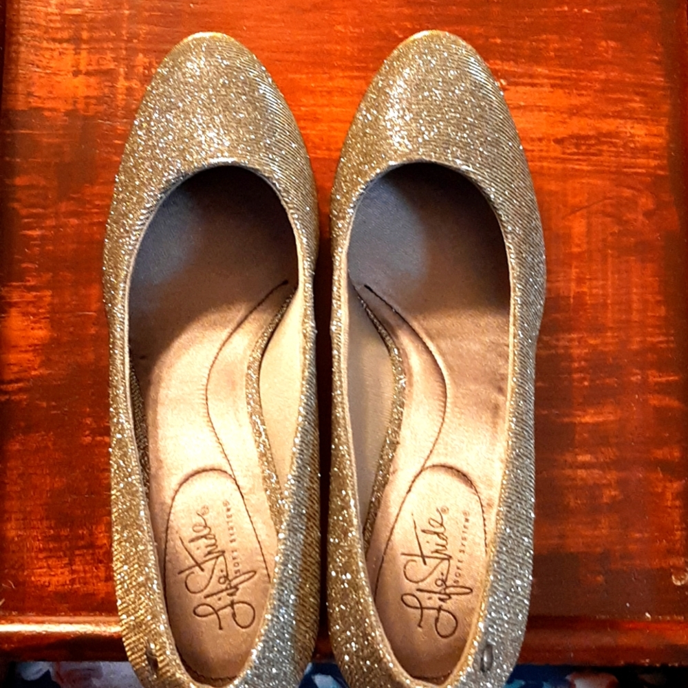 Life Stride shimmer gold glitter heels sz 11W
